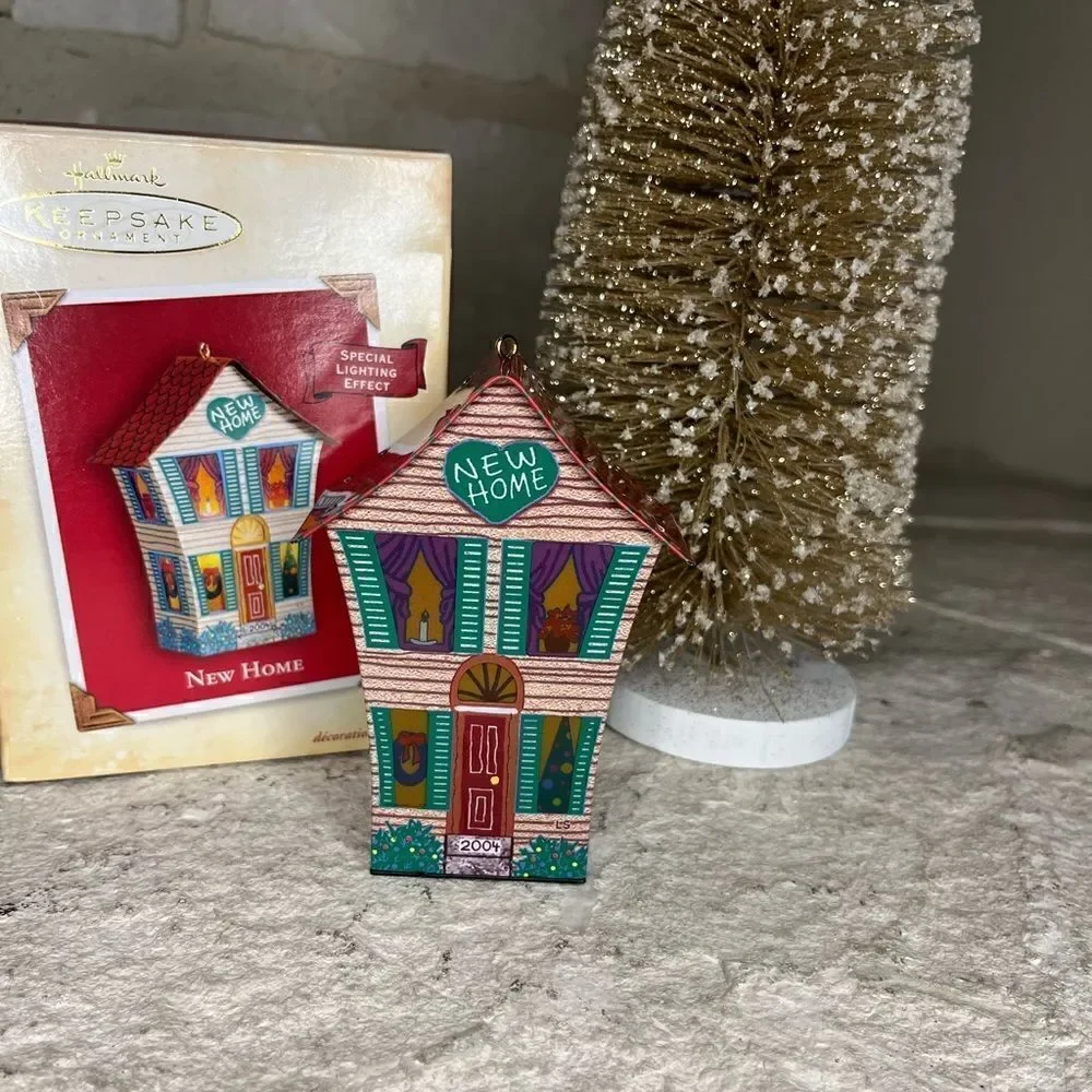 Hallmark keepsake NEW HOME TIN Ornament 2004